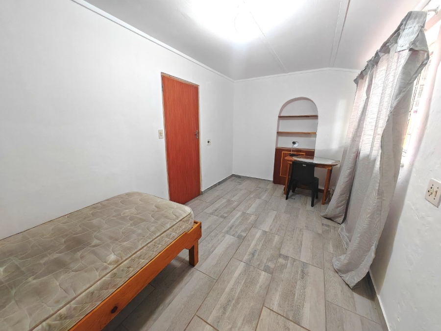 10 Bedroom Property for Sale in Brandwag Free State